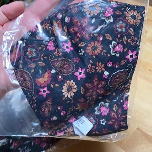 New in package cloth mask from Francesca’s